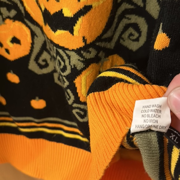 Fun.com Halloween Pumpkin Jack-O-Lantern Ugly Sweater Black Orange Size XL - Picture 8 of 11